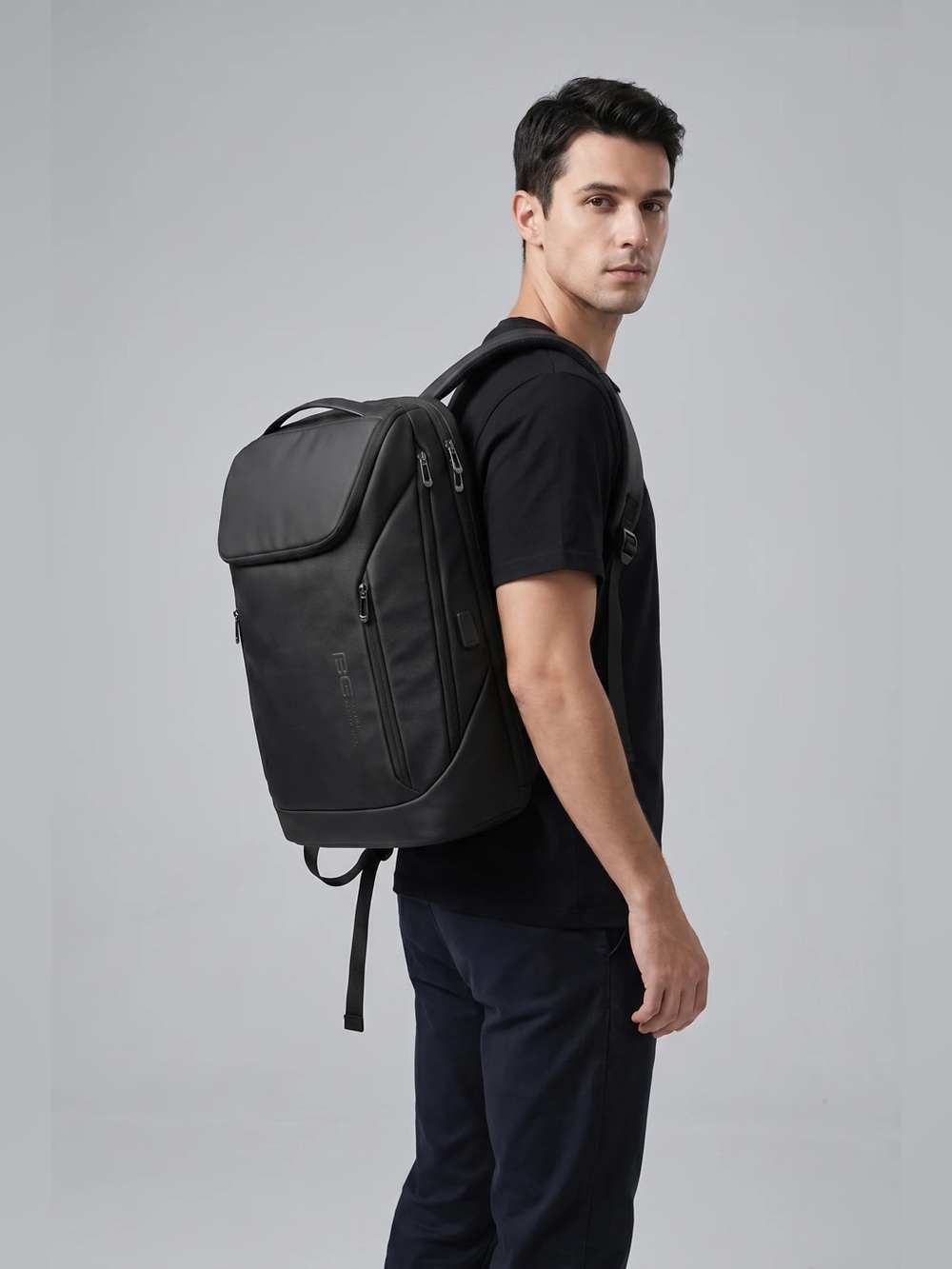 NWT : Bange : Black Vanguard Work-to-Travel Laptop Backpack / Bag / Travel